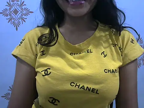 Snapshot of Misha_Sweett chatting on March 18, 2025, 3:31 pm Misha Sweett online show from March 18, 2025, 3:31 pm