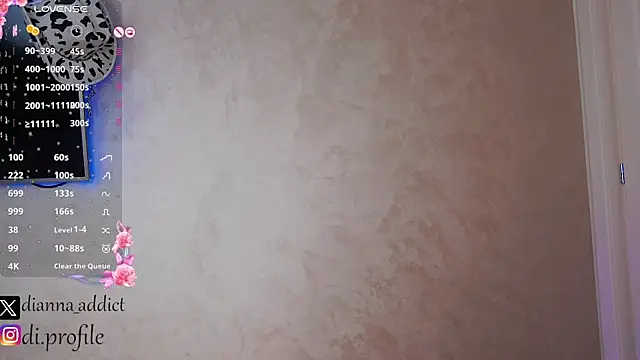 uhlala   online show from January 10, 2025, 7:25 am