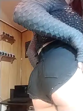 Snapshot of Rebeckalove chatting on February 22, 2026, 1:40 am Rebeckalove online show from February 22, 2026, 1:40 am