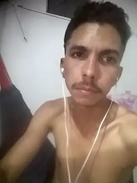 MagrinhoSaradoo online show from February 5, 2025, 6:02 am