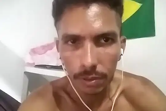 MagrinhoSaradoo online show from February 17, 2025, 3:47 am