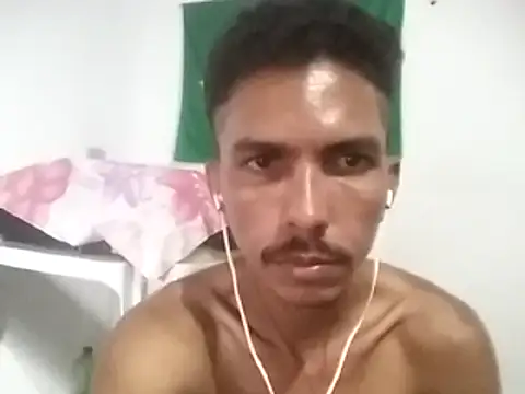 MagrinhoSaradoo online show from February 18, 2025, 1:21 am