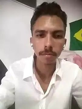 MagrinhoSaradoo online show from February 22, 2025, 6:52 pm