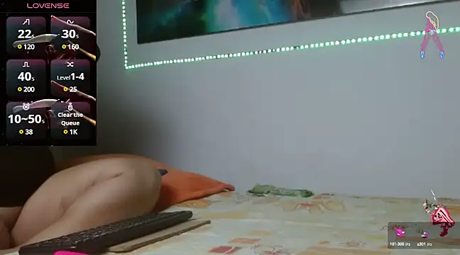 Snapshot of fabyana-queen chatting on January 18, 2025, 3:38 pm fabyana-queen online show from January 18, 2025, 3:38 pm