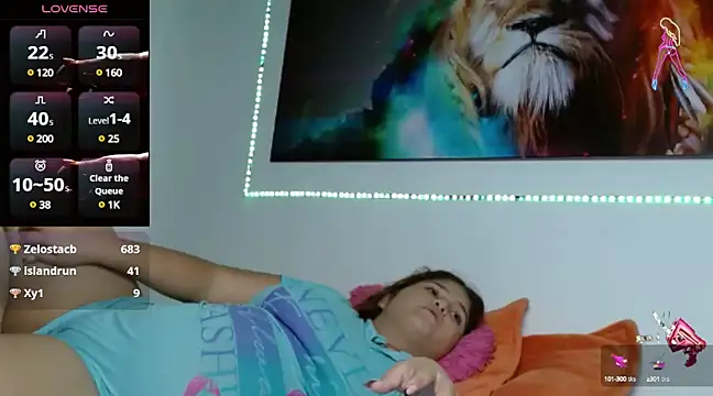 Snapshot of fabyana-queen chatting on January 23, 2025, 8:56 pm fabyana-queen online show from January 23, 2025, 8:56 pm