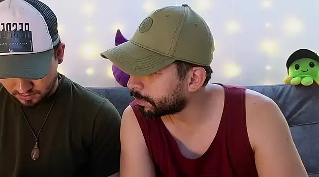 Snapshot of ErickBrant chatting on February 6, 2025, 1:05 am ErickBrant online show from February 6, 2025, 1:05 am