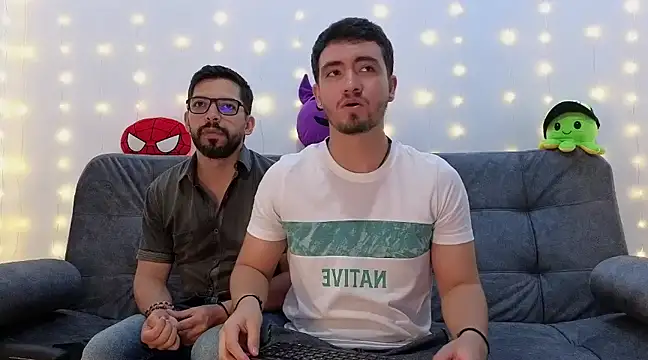 Snapshot of ErickBrant chatting on February 27, 2025, 10:09 pm ErickBrant online show from February 27, 2025, 10:09 pm