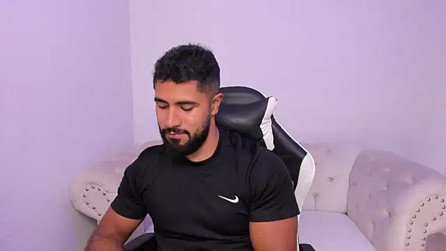 Santiago huntt online show from February 24, 2026, 8:18 pm