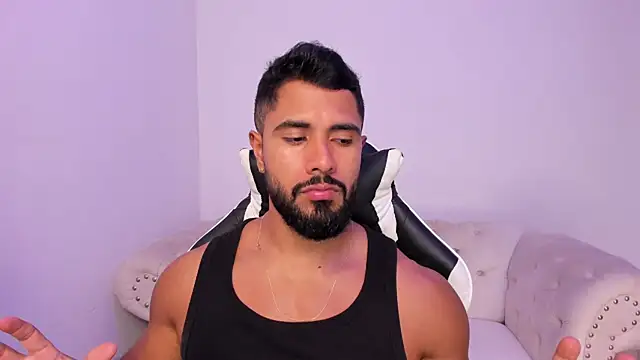 Santiago huntt online show from February 25, 2026, 7:45 pm