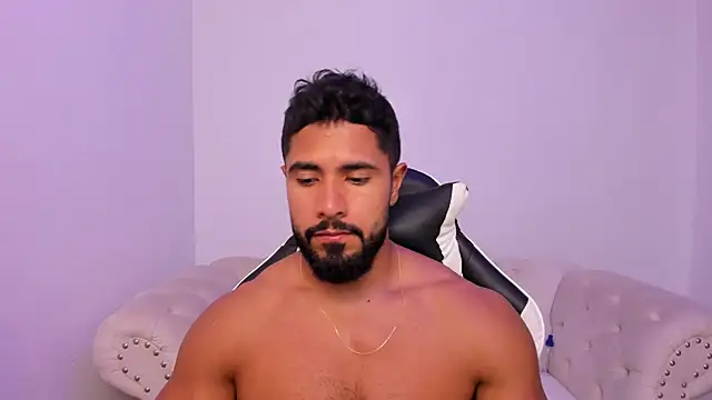 Santiago huntt online show from March 5, 2026, 8:49 pm