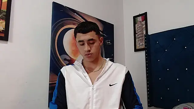 Snapshot of Cris_steban1 chatting on March 4, 2026, 10:16 pm Cris steban1 online show from March 4, 2026, 10:16 pm