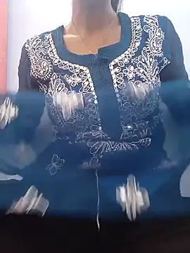 Snapshot of Barbie_183 chatting on March 22, 2025, 5:28 am Barbie 183 online show from March 22, 2025, 5:28 am