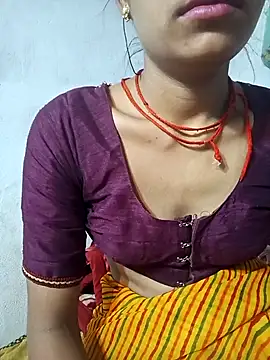 Snapshot of Amaya_Bajwa chatting on March 7, 2025, 8:11 pm Amaya Bajwa online show from March 7, 2025, 8:11 pm