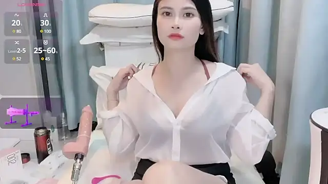 Snapshot of 22ov0 chatting on January 21, 2025, 2:05 pm 22ov0 online show from January 21, 2025, 2:05 pm