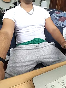 Snapshot of pitorico_bb chatting on December 2, 2025, 6:03 pm pitorico bb online show from December 2, 2025, 6:03 pm