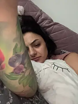 NNNoire online show from December 5, 2025, 12:58 pm