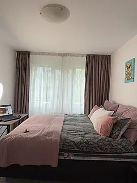 NNNoire online show from April 7, 2026, 6:58 am