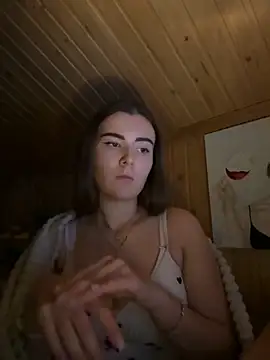 Snapshot of mewKate chatting on November 15, 2025, 5:42 pm mewKate online show from November 15, 2025, 5:42 pm