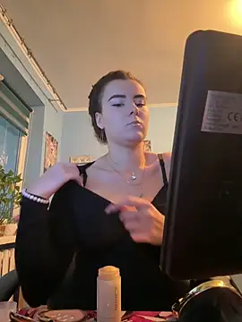 mewKate online show from December 20, 2025, 2:46 pm