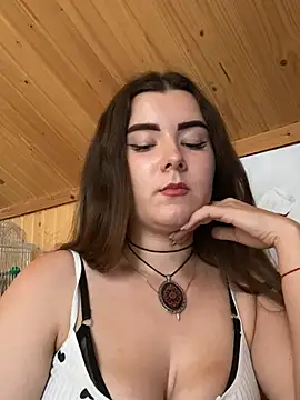 Snapshot of mewKate chatting on June 14, 2026, 3:36 pm mewKate online show from June 14, 2026, 3:36 pm