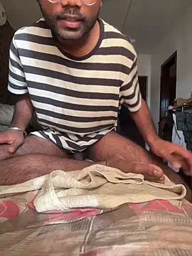 Snapshot of bottomssr chatting on December 23, 2025, 3:26 am bottomssr online show from December 23, 2025, 3:26 am