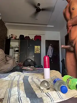 Snapshot of bottomssr chatting on March 5, 2026, 4:41 am bottomssr online show from March 5, 2026, 4:41 am