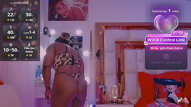 Snapshot of Aliana_Ross chatting on February 18, 2026, 7:48 am Aliana Ross online show from February 18, 2026, 7:48 am