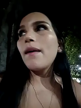 the queen of street online show from December 20, 2025, 2:51 am