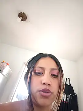 Snapshot of Adrianisx chatting on January 14, 2025, 4:50 pm Adrianisx online show from January 14, 2025, 4:50 pm