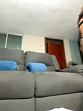Snapshot of Adrianisx chatting on October 20, 2025, 3:29 am Adrianisx online show from October 20, 2025, 3:29 am