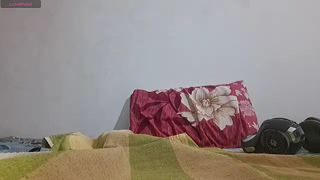 Snapshot of chandni89 chatting on April 2, 2026, 4:37 pm chandni89 online show from April 2, 2026, 4:37 pm