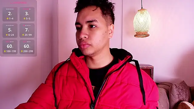 Snapshot of AlecLightwood_ chatting on December 18, 2025, 5:46 am AlecLightwood online show from December 18, 2025, 5:46 am