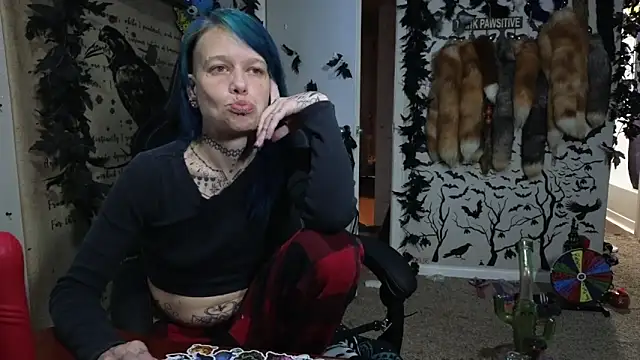 trashbrat online show from November 13, 2025, 9:08 am