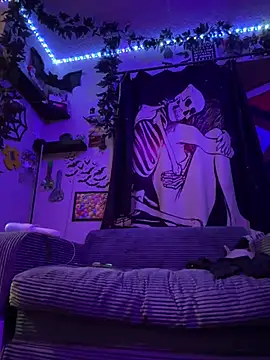trashbrat online show from July 8, 2026, 10:09 am
