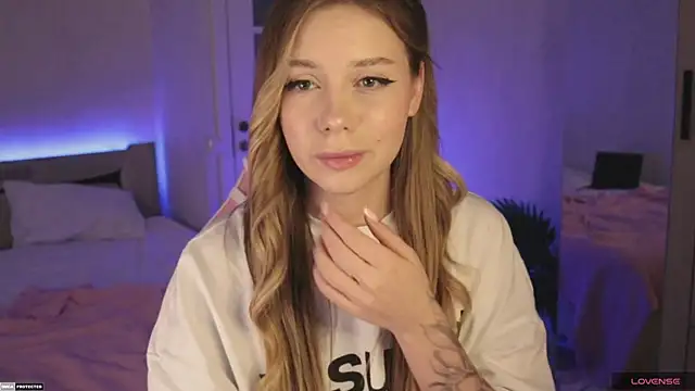 Snapshot of Tokyo_N chatting on January 28, 2025, 12:05 am Tokyo N online show from January 28, 2025, 12:05 am