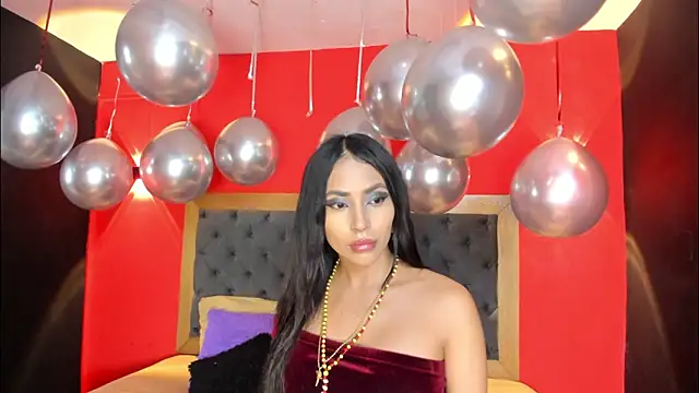 Snapshot of Charlot_Vega_ chatting on January 6, 2026, 4:43 pm Charlot Vega online show from January 6, 2026, 4:43 pm