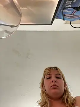 Snapshot of Blue_Angell chatting on July 10, 2026, 7:38 pm Blue Angell online show from July 10, 2026, 7:38 pm