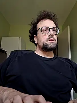 littlehairyman online show from March 7, 2025, 10:45 am