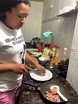 Snapshot of giselao chatting on February 26, 2025, 8:33 pm giselao online show from February 26, 2025, 8:33 pm