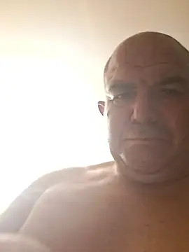 Snapshot of hesjustafriend chatting on May 22, 2026, 6:24 pm hesjustafriend online show from May 22, 2026, 6:24 pm