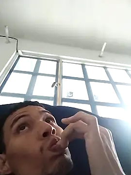 Snapshot of odelobato chatting on December 16, 2025, 3:28 pm odelobato online show from December 16, 2025, 3:28 pm