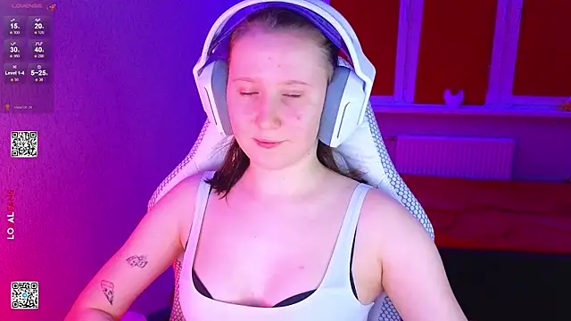 mon lola online show from February 18, 2026, 5:09 pm