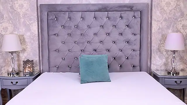 LexiRiley online show from March 19, 2026, 6:17 am