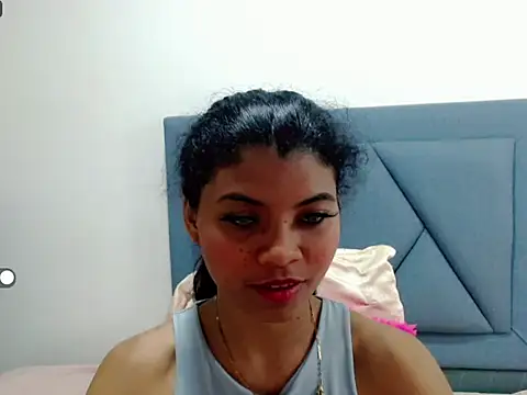 mia grey01 online show from March 13, 2025, 11:51 am