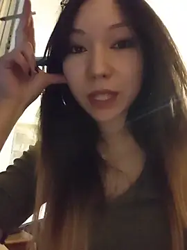 Snapshot of LoveFoxyQueen chatting on April 3, 2026, 4:49 pm LoveFoxyQueen online show from April 3, 2026, 4:49 pm
