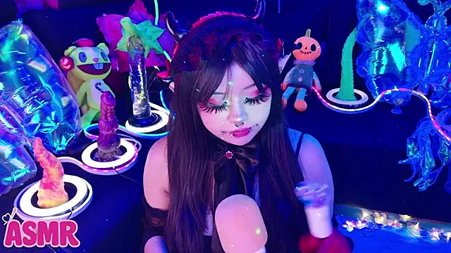 LaytonBox online show from January 15, 2026, 1:05 pm