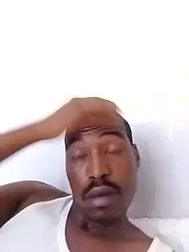 Snapshot of YKTV_ chatting on January 6, 2025, 8:28 pm YKTV online show from January 6, 2025, 8:28 pm