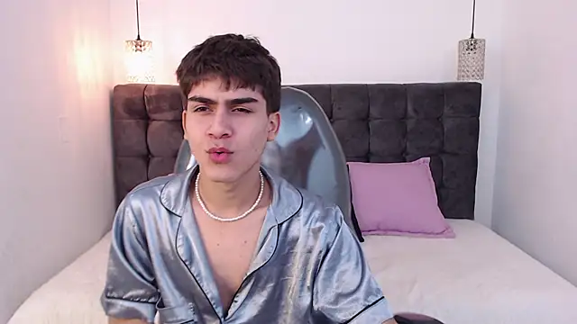 Tommy18   online show from January 7, 2025, 1:46 pm