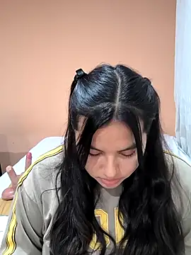 morecita29 online show from November 6, 2025, 11:04 pm