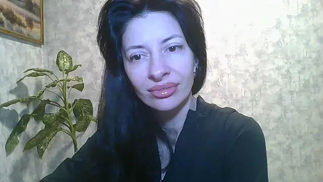 Snapshot of LissaBlossom chatting on April 18, 2026, 4:27 am LissaBlossom online show from April 18, 2026, 4:27 am